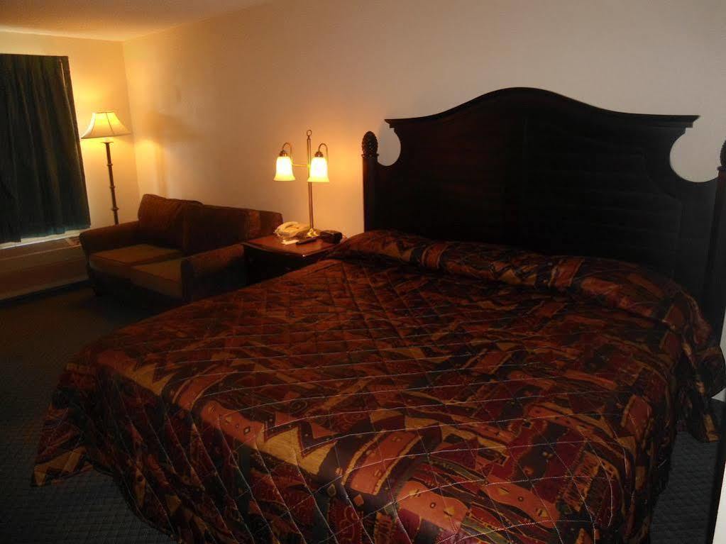 ซูเปอร์ 8 บาย วินด์แฮม โฟลีย์ Motel ภายนอก รูปภาพ